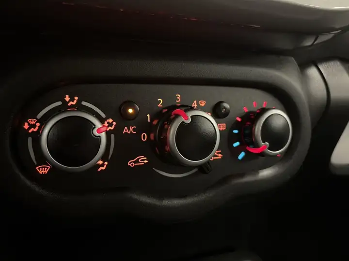 Renault Twingo TCe S&S Energy Zen 2018, foto 18