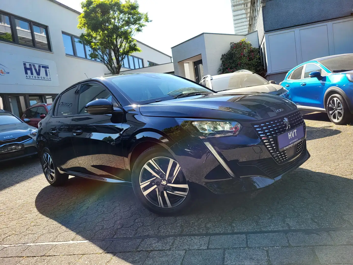 Peugeot 208 1.2 PureTech 100 Allure Pack|ACC|SITZHEIZUNG|KLIMA Schwarz - 1