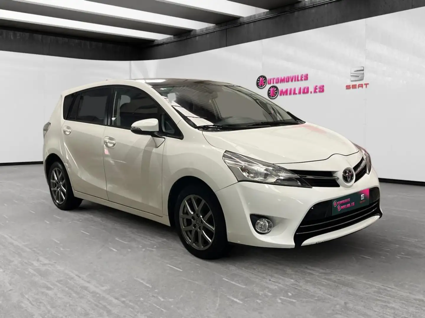 Toyota Verso 115D Comfort 5pl. Blanco - 1