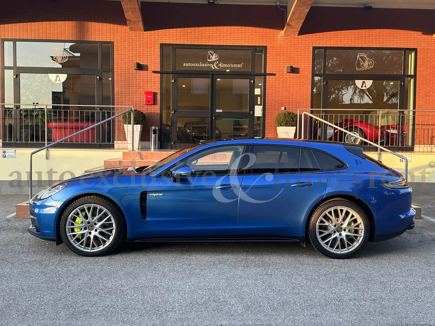 Porsche Panamera Sport Turismo 2.9 4 e-hybrid Sport Turismo auto Blu/Azzurro - 2