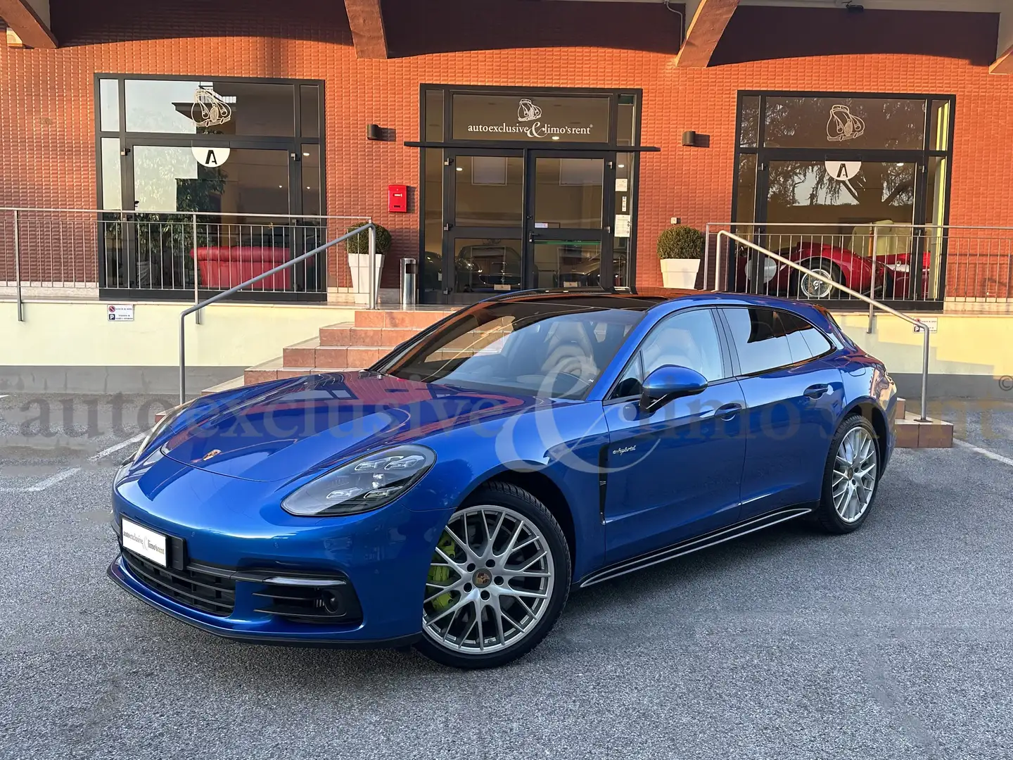 Porsche Panamera Sport Turismo 2.9 4 e-hybrid Sport Turismo auto Blu/Azzurro - 1