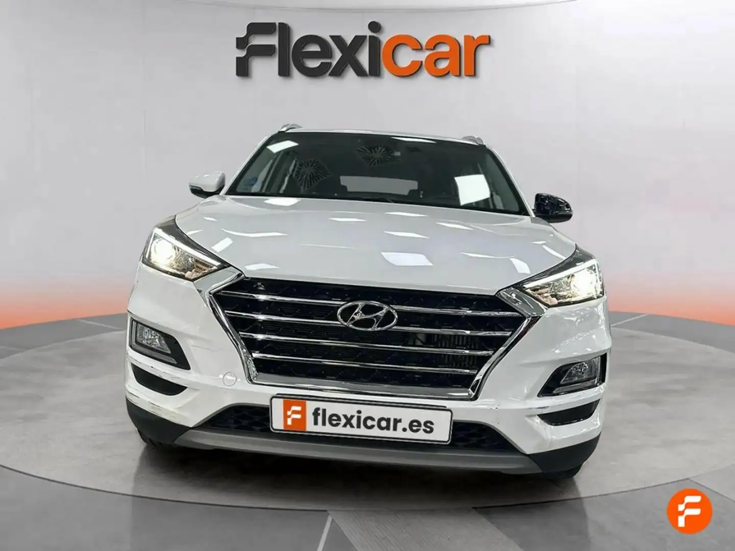 Hyundai TUCSON 1.6 CRDI 85kW (116CV) 48V SLE 4X2 Blanco - 2