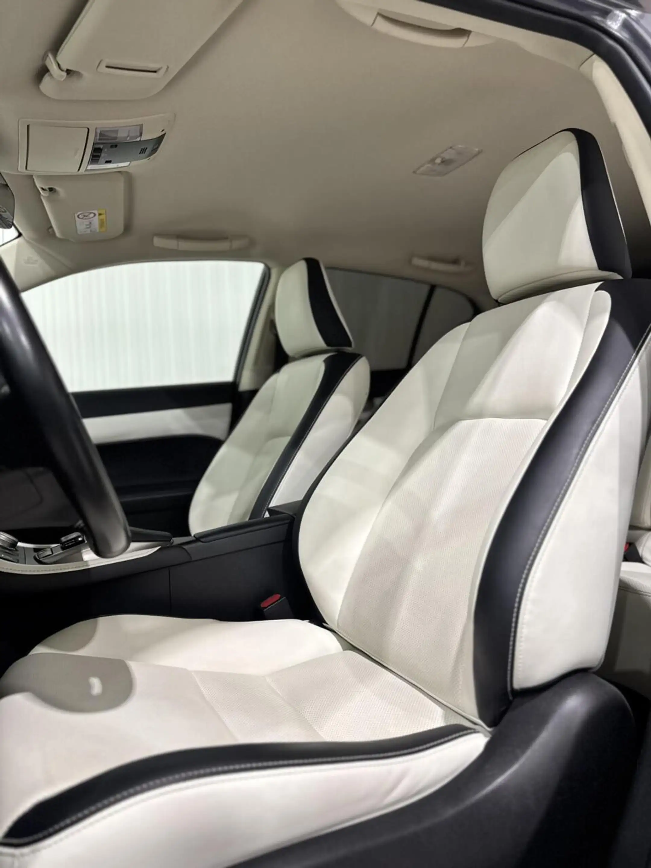Lexus CT 200h Luxury Line|DEALERONDERHOUDEN|LANE ASS|KEYLESS — photo 6