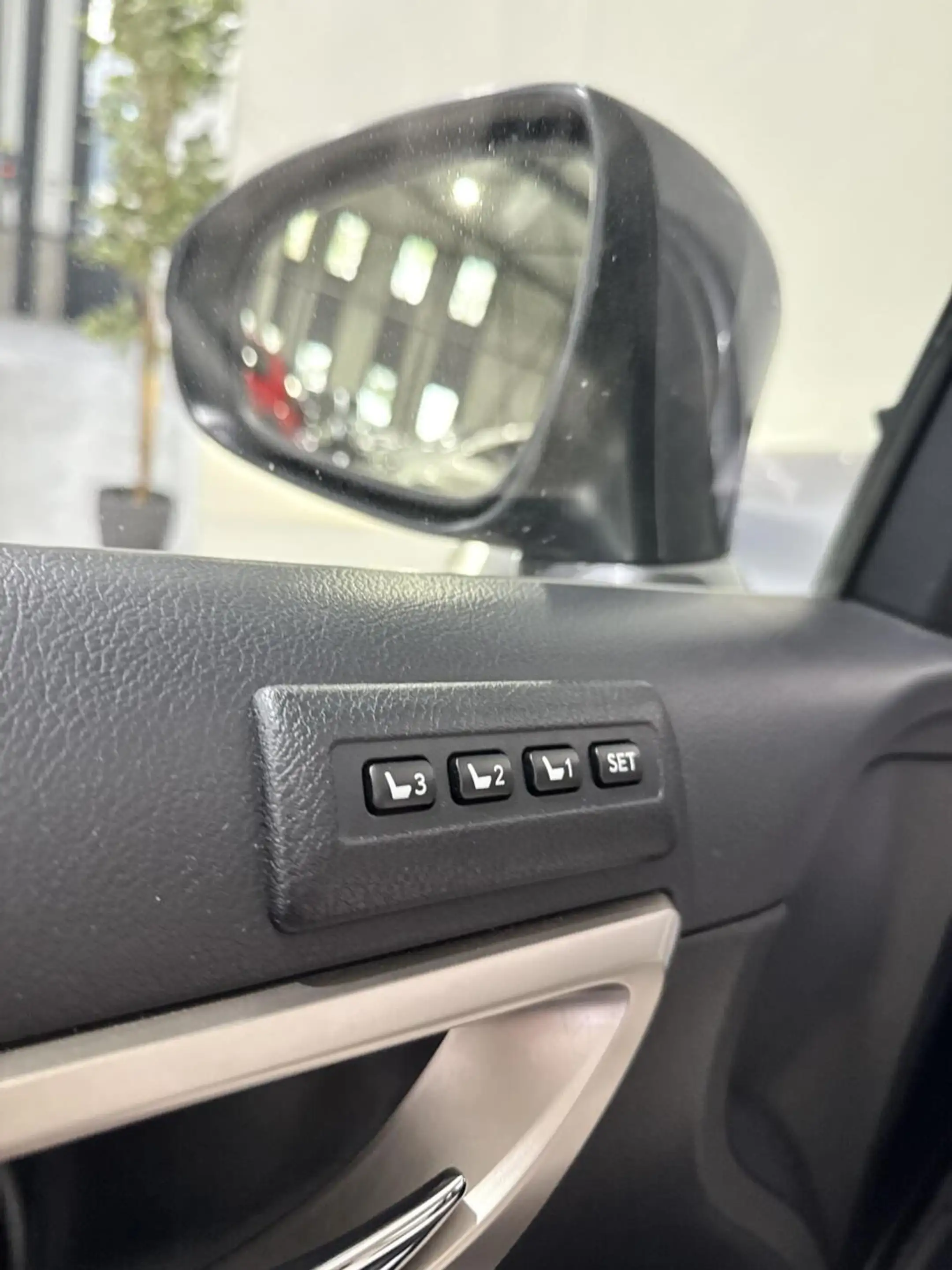 Lexus CT 200h Luxury Line|DEALERONDERHOUDEN|LANE ASS|KEYLESS — photo 20