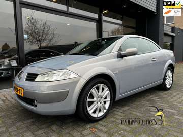 Coupé-Cabriolet 2.0-16V Privilège Luxe