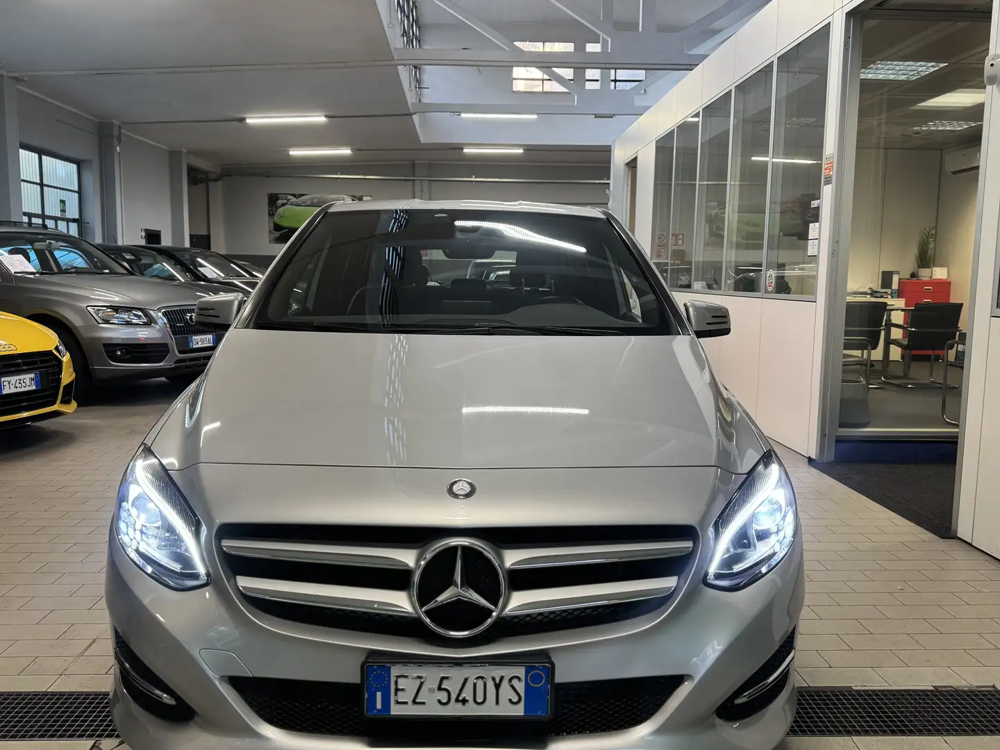 Mercedes-Benz B 200 d (cdi) Sport 4matic auto 1 PROPRIETARIO Argent - 2
