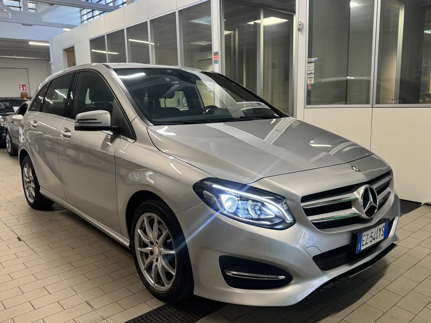 Mercedes-Benz B 200 d (cdi) Sport 4matic auto 1 PROPRIETARIO Argent - 1