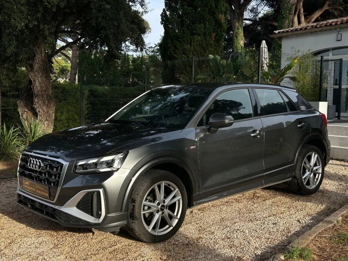 Audi Q2 35 TFSI 150 BVM6 S line / 2ÈME MAIN ORIGINE FRANCE / DOUBLE DE CLÉS / 40000KM Grau - 2