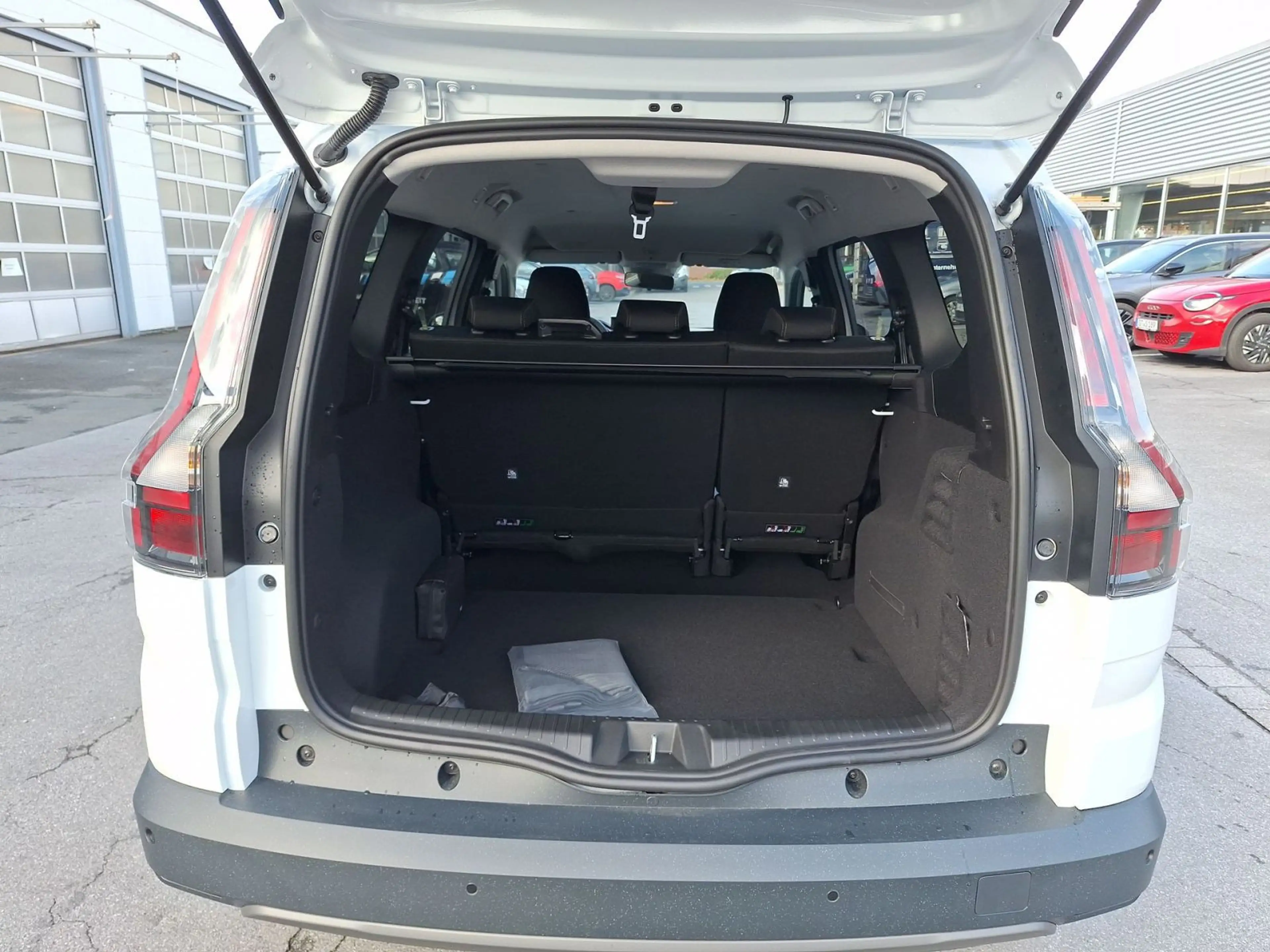 Dacia Jogger Extreme Eco-G 120 — photo 10