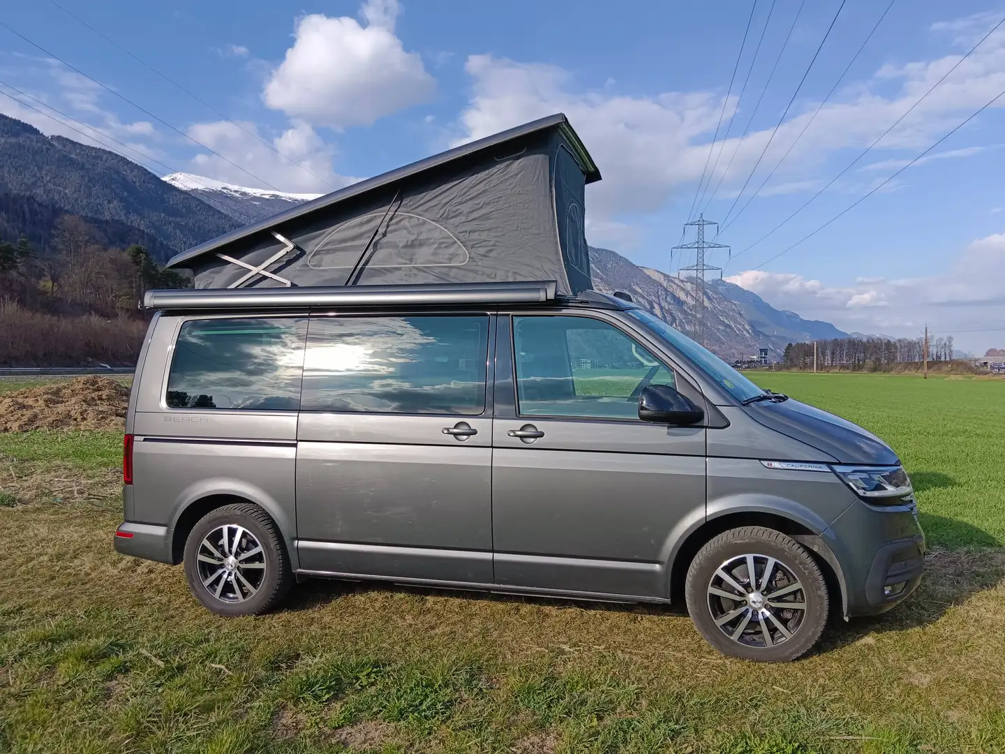 Volkswagen T6.1 California California Beach Edition Camper 2,0 TDI Beach Edition Camper Grau - 2