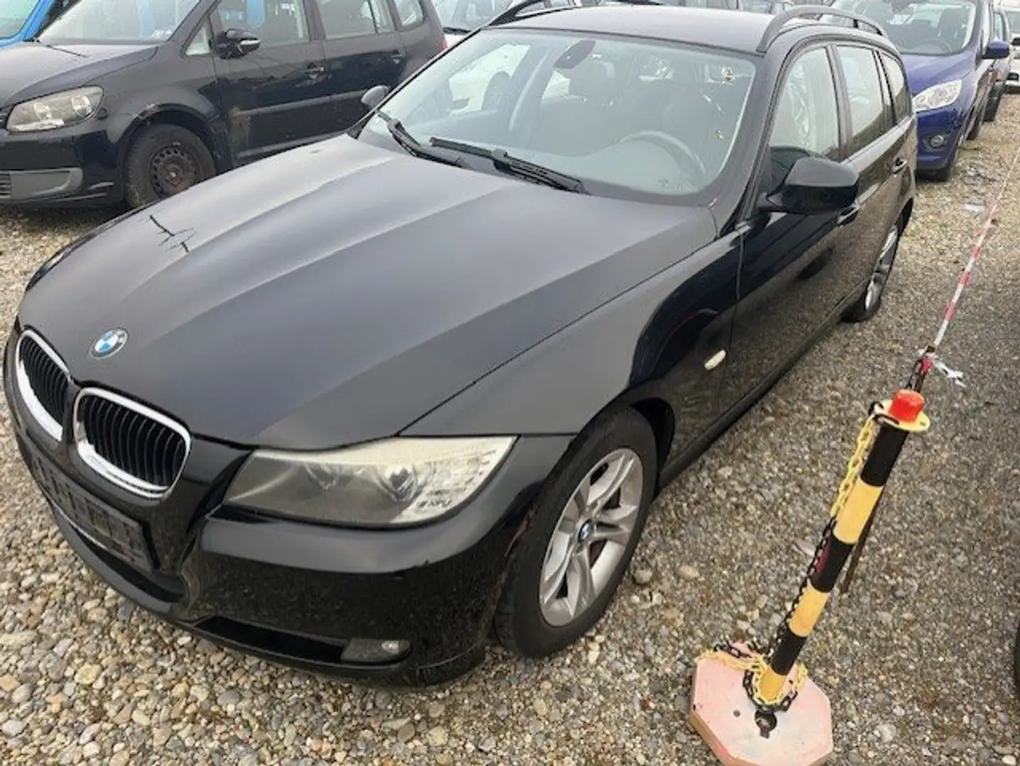 BMW 318 318i Schwarz - 2