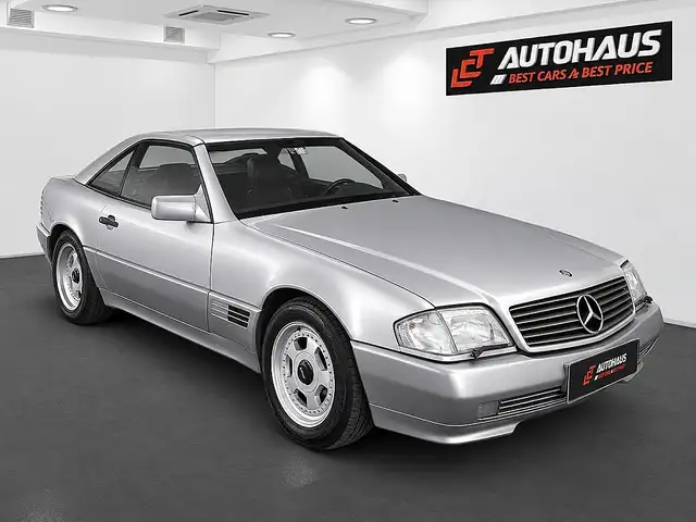 Mercedes-Benz SL view 4
