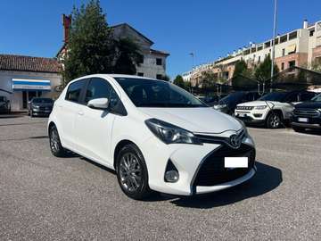 1.4 D-4D 5 porte Lounge 1 PROP AUTO X NEOPATENTATI