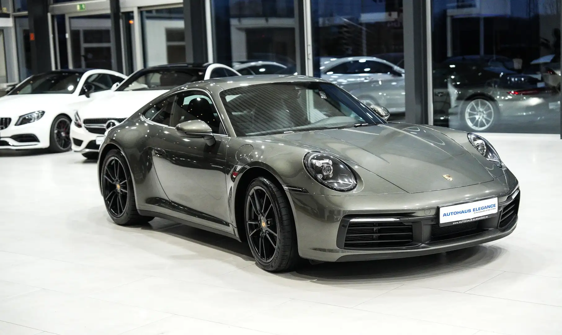 Porsche 911 Carrera*SOUND-PACKAGE+*SPORTSITZE*PDK*DAB+* Grün - 2