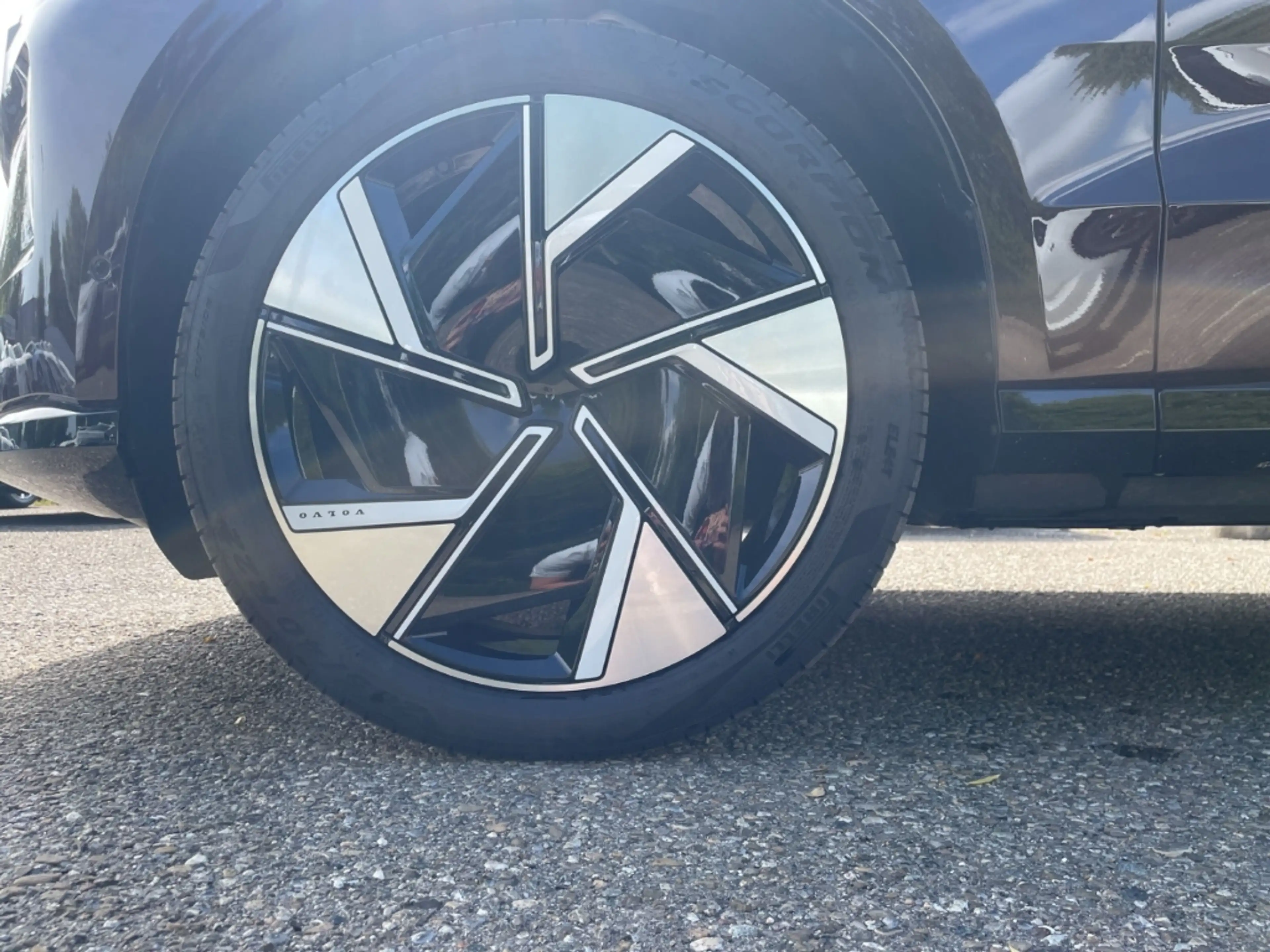 Volvo EX90 Ultra Performance Pure Electric AWD Twin 7-Sitzer — photo 8