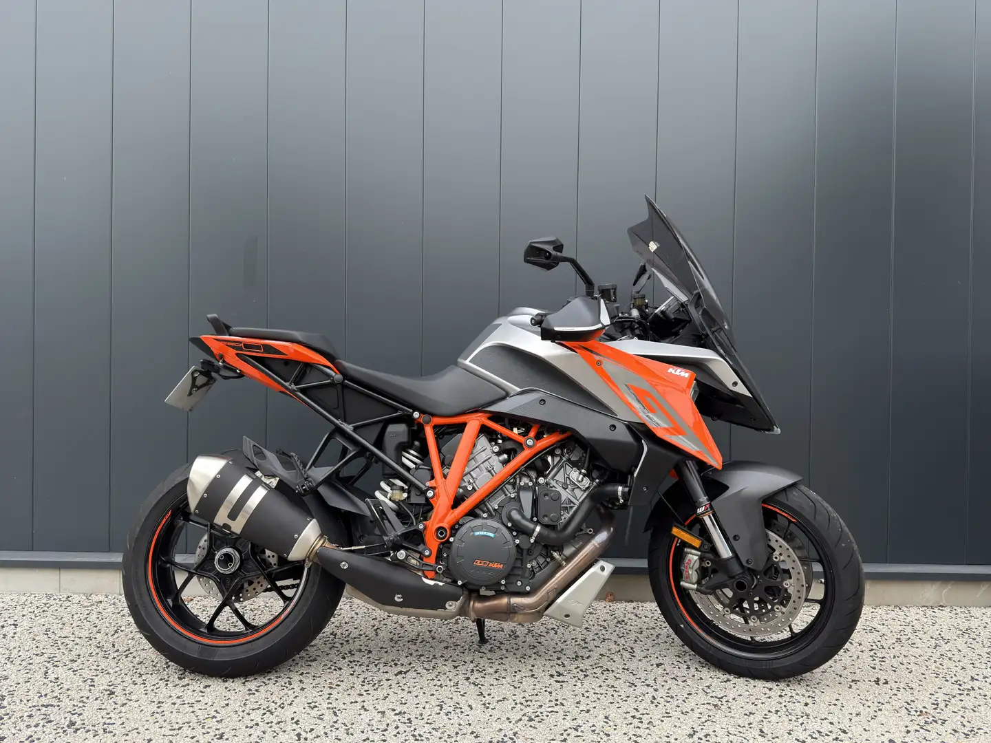 KTM 1290 Super Duke GT - 1