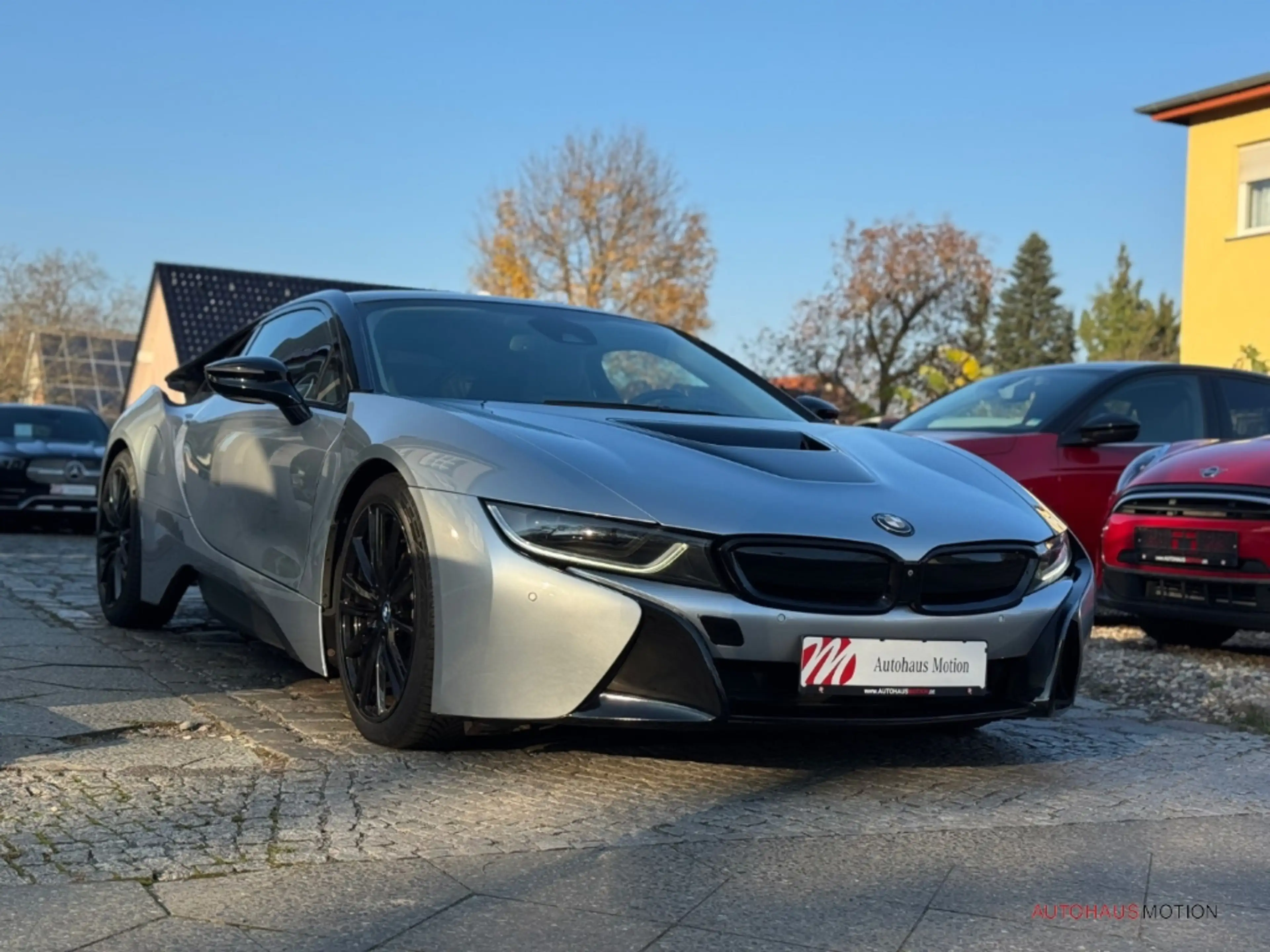 BMW i8 Coupe LED HUD SHZ LEDER KOLLISIONWARNER — photo 4