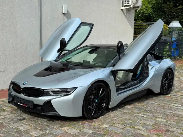 BMW I8 view 10