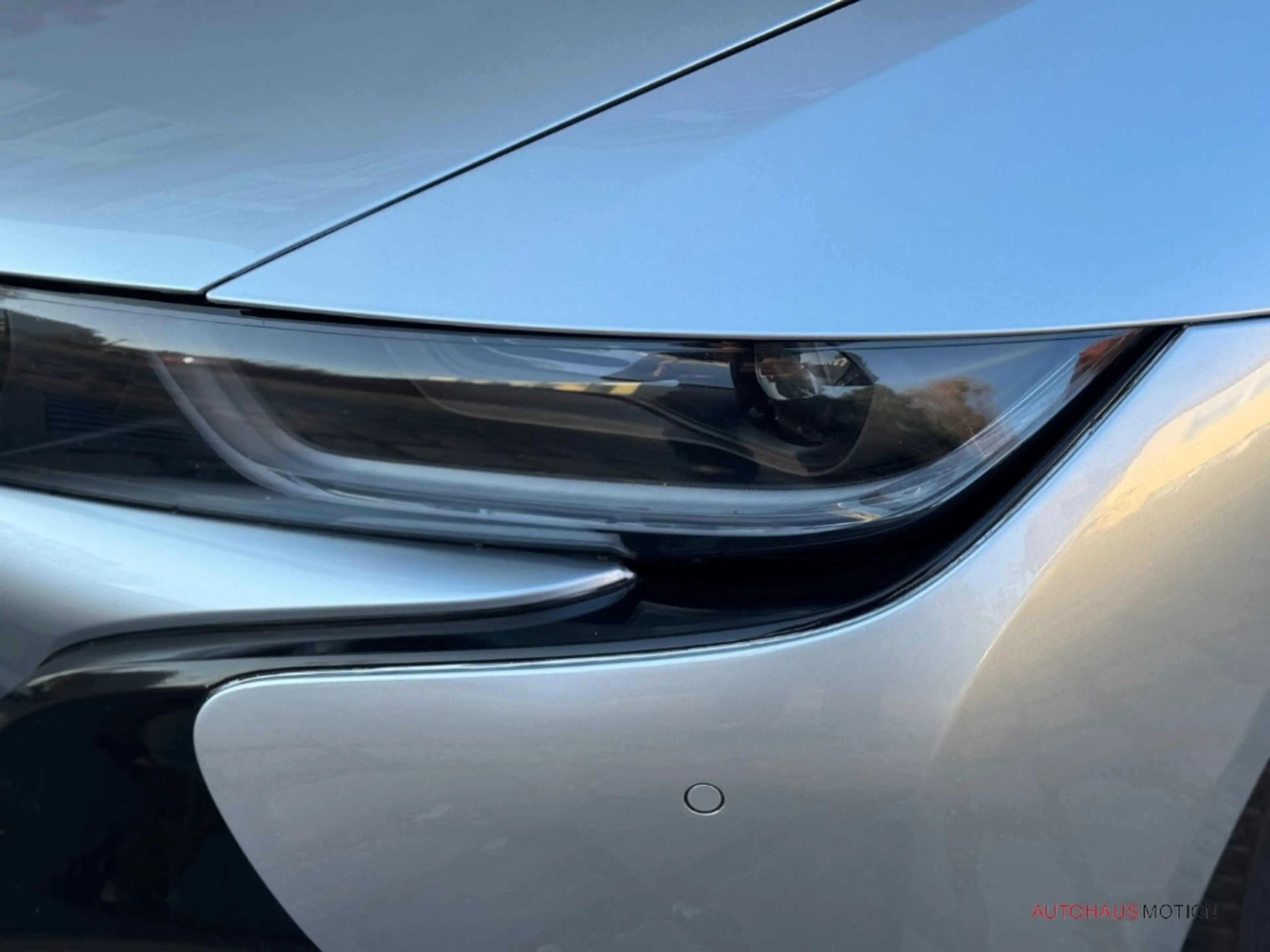 BMW i8 Coupe LED HUD SHZ LEDER KOLLISIONWARNER — photo 29