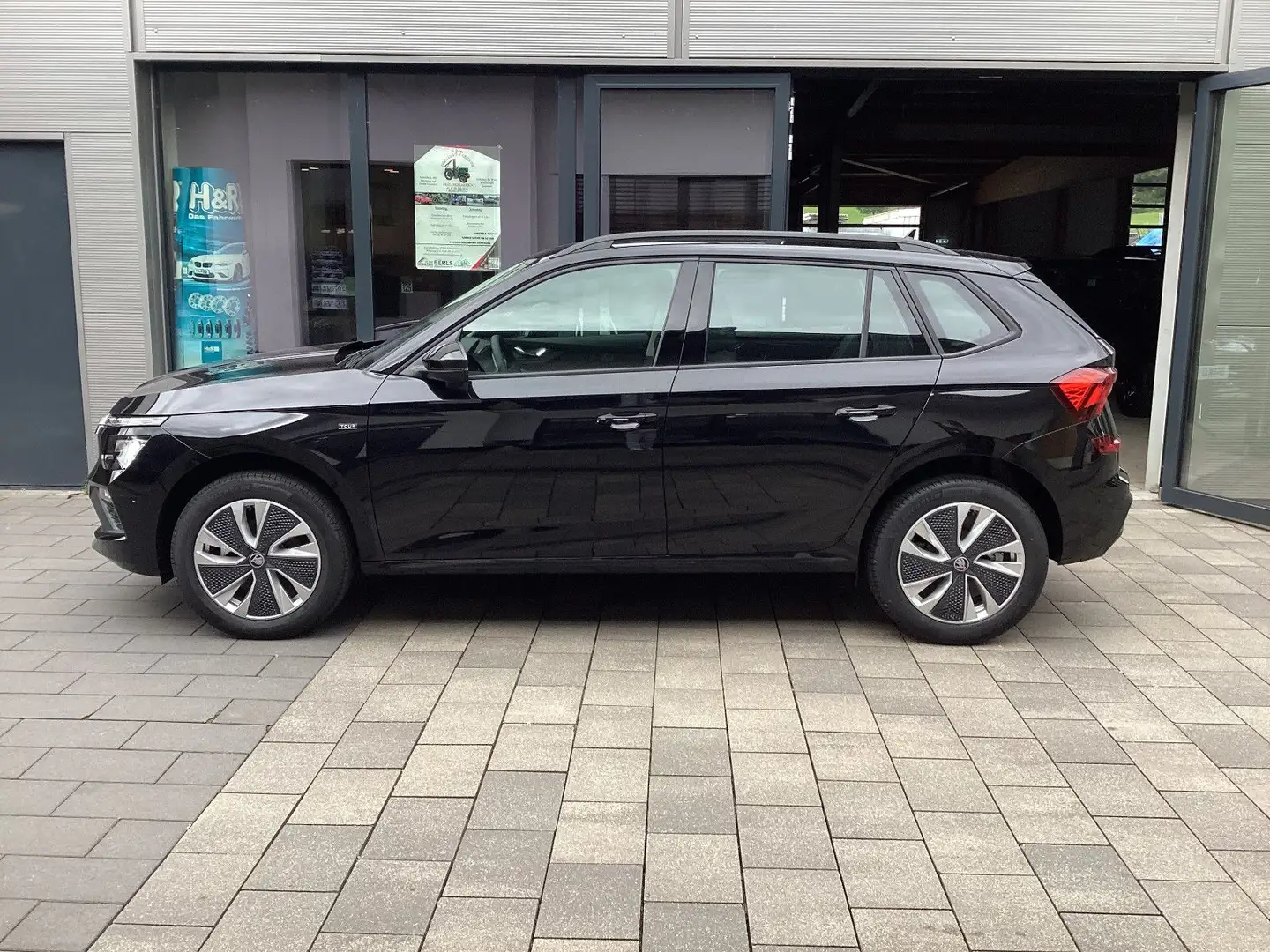 Skoda Kamiq 1,5 TSI DSG Tour MatrixNavi+AHK+ACC+Kamera Negro - 1