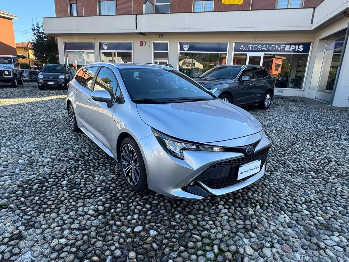 Toyota Corolla Touring Sports 2.0 Hybrid Lounge Argent - 1