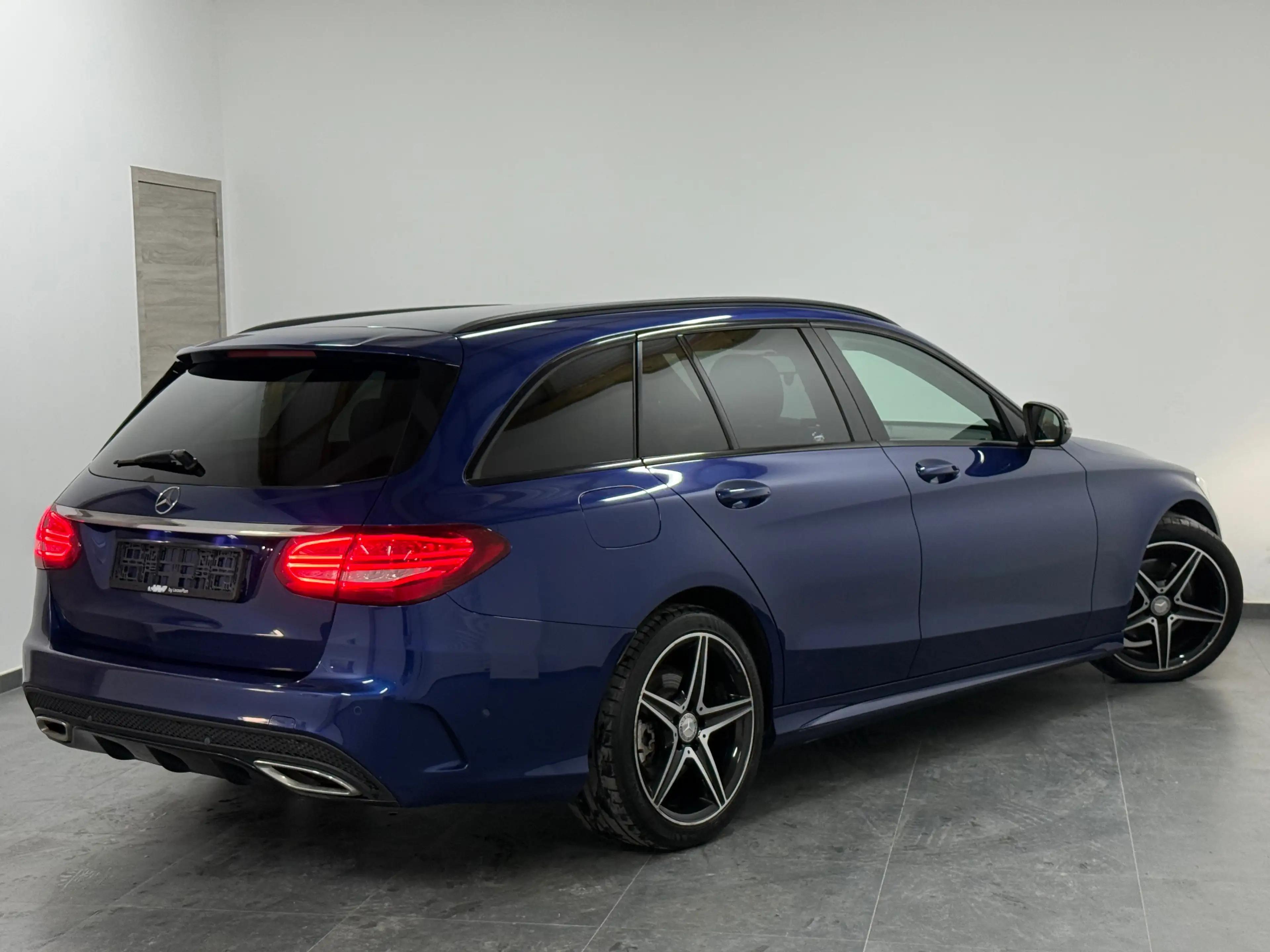 Mercedes-Benz C 200 d PACK AMG - Euro6 - Navi - Carnet — photo 3