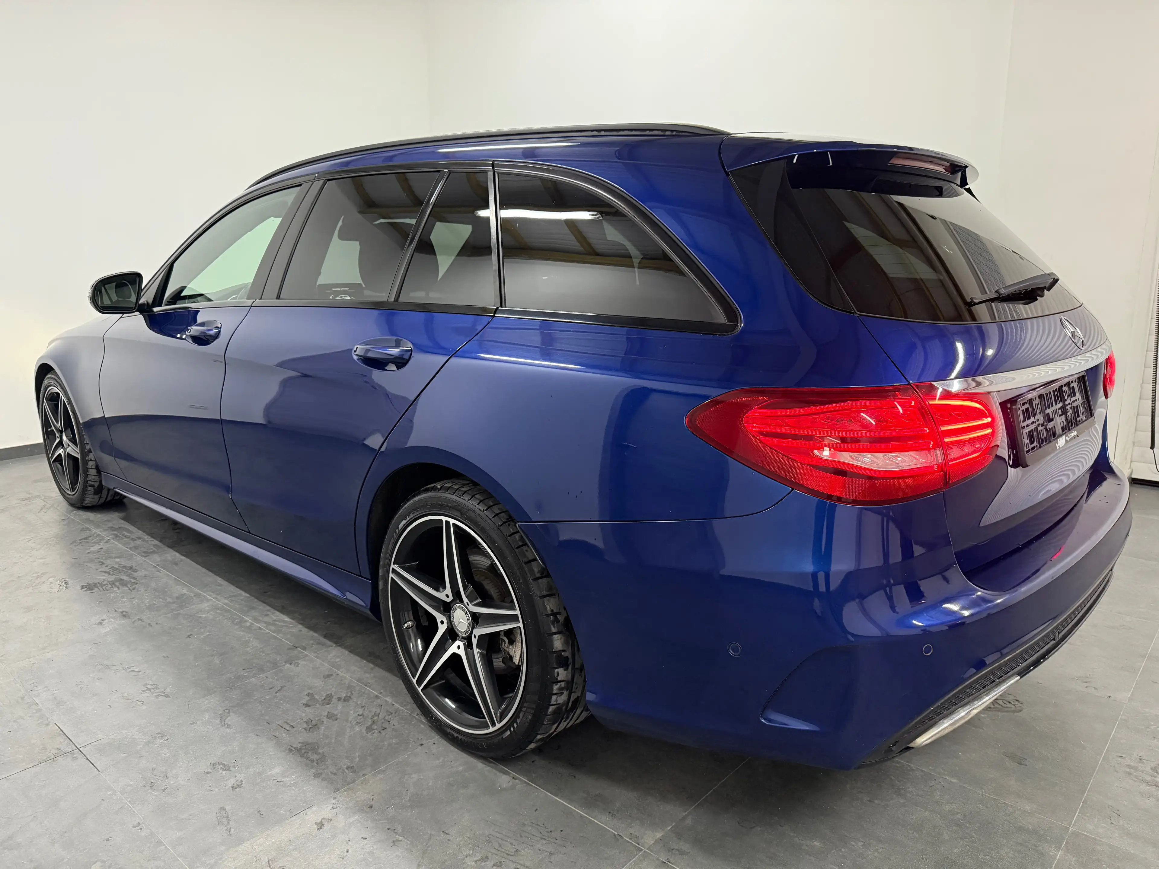 Mercedes-Benz C 200 d PACK AMG - Euro6 - Navi - Carnet — photo 5
