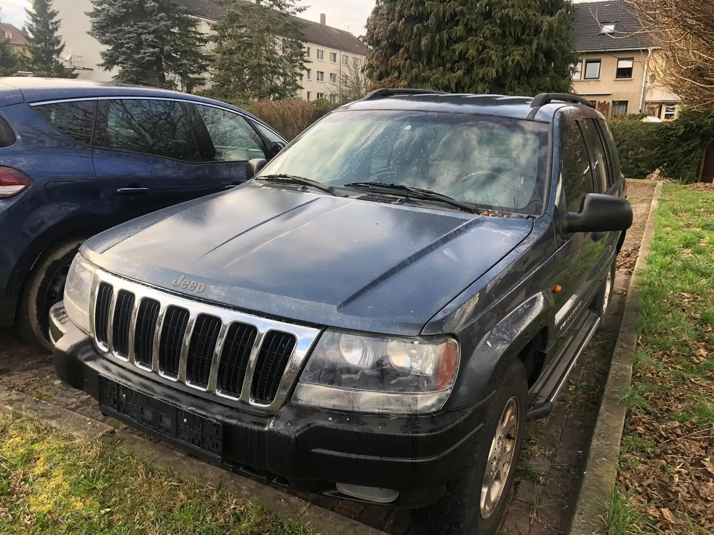 Jeep Grand Cherokee Grand Cherokee 4.0 Laredo *** NUR EXPORT*** Modrá - 1