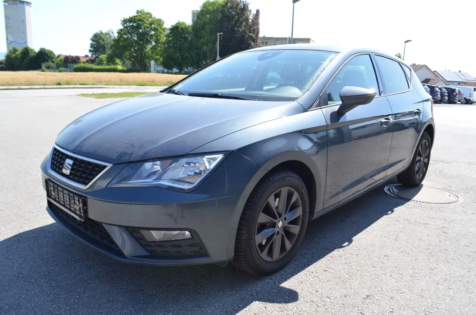 SEAT Leon 1.6 TDI ACC Kamera 1.Hd   "Startet nicht" Grijs - 1
