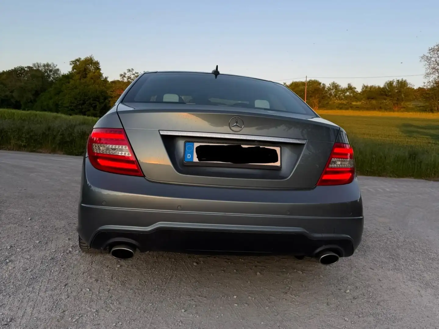 Mercedes-Benz C 350 C 350 4Matic (BlueEFFICIENCY) 7G-TRONIC AMG-Line Gris - 2