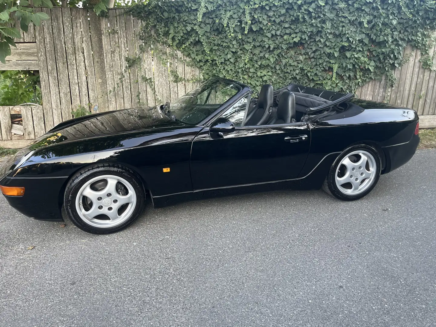 Porsche 968 Cabrio - 1