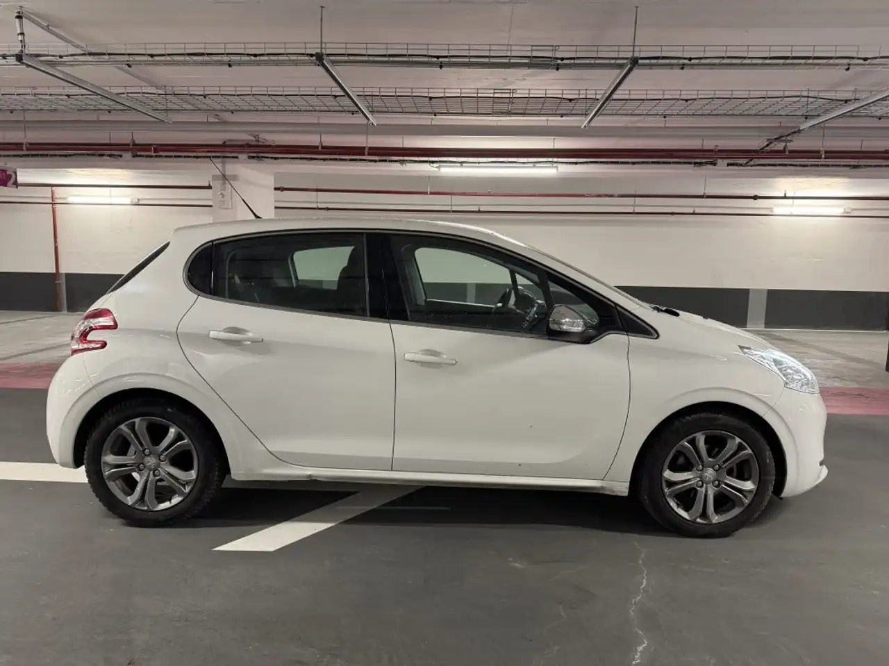 Peugeot 208 208 — photo 6
