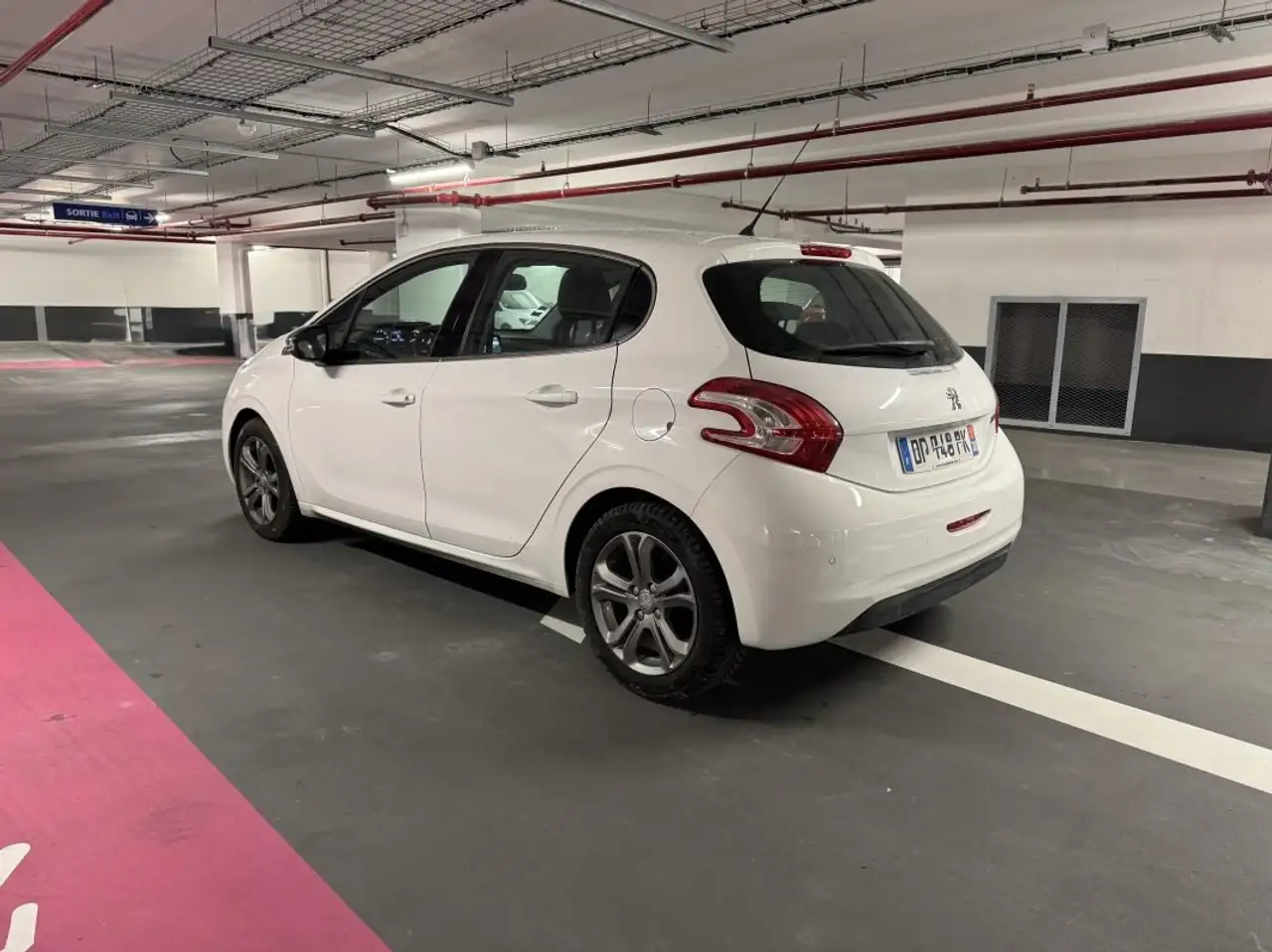 Peugeot 208 208 — photo 4