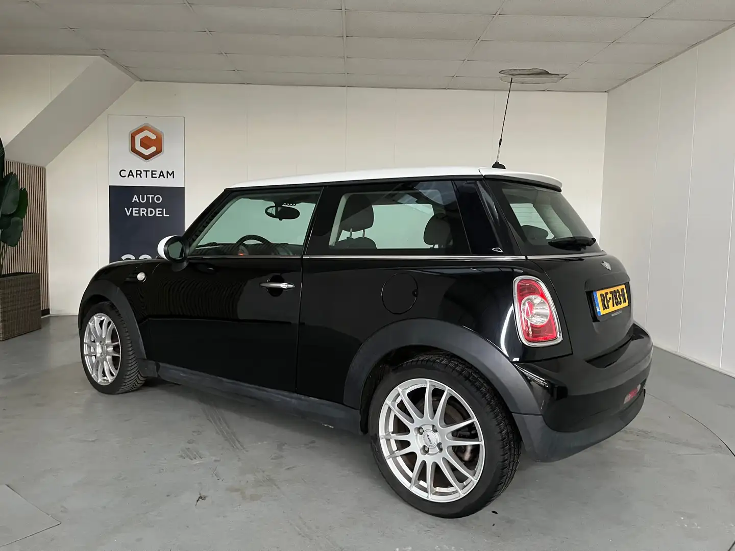 MINI One Mini 1.6 Business Line Airco, LMV Zwart - 2