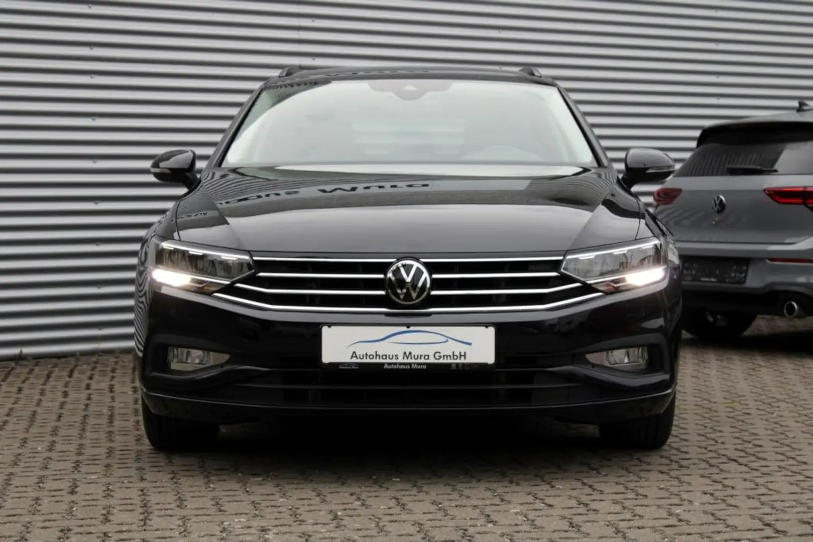 Volkswagen Passat Variant Basis-Modell 2.0TDI NAVI LM16 RFK Noir - 2