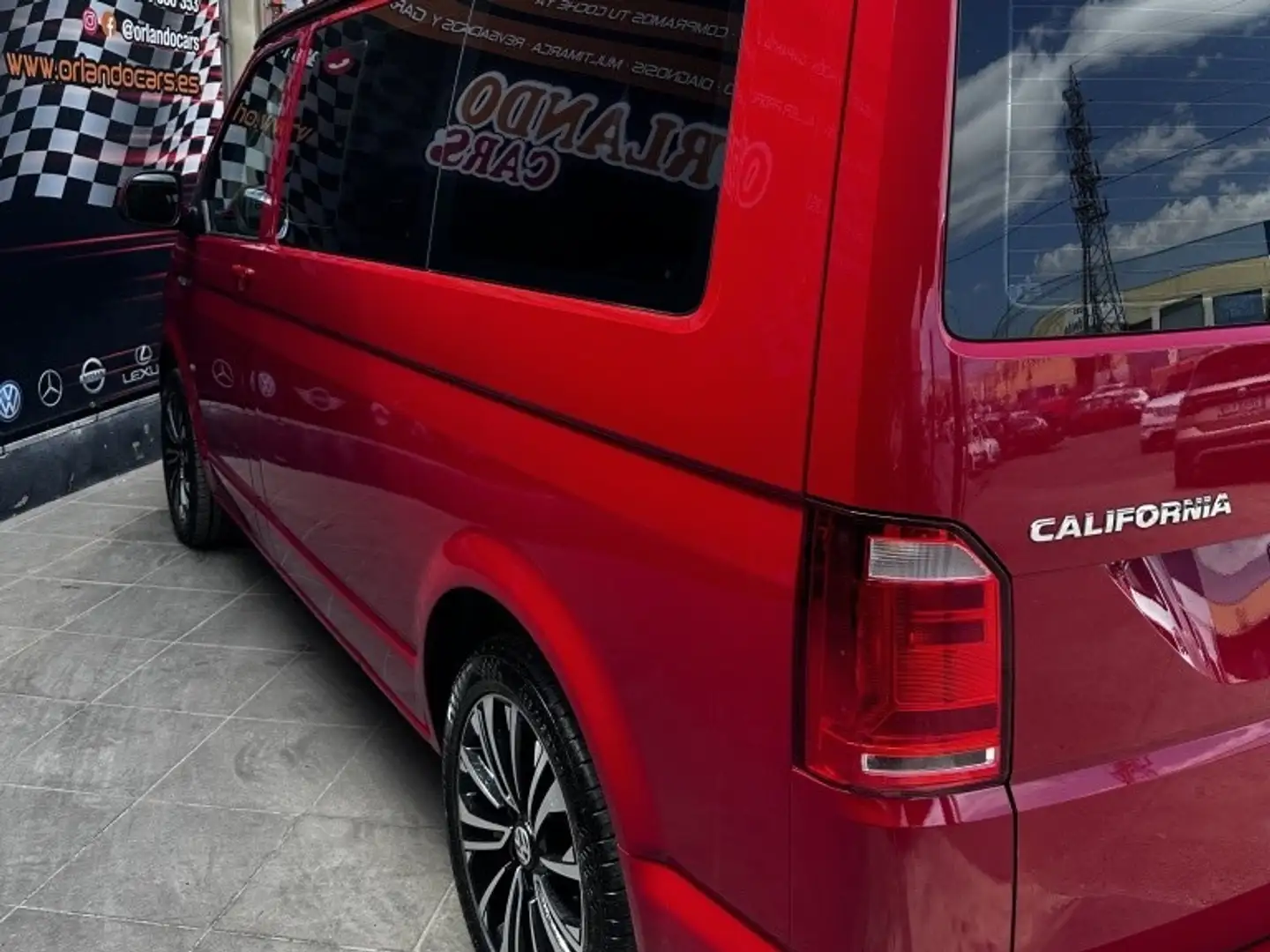 Volkswagen T5 California 2.0TDI BMT Beach 4M DSG 110kw Rouge - 2