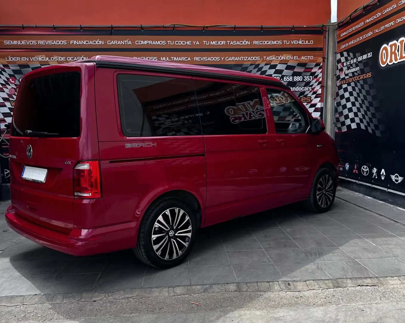 Volkswagen T5 California 2.0TDI BMT Beach 4M DSG 110kw Rouge - 1