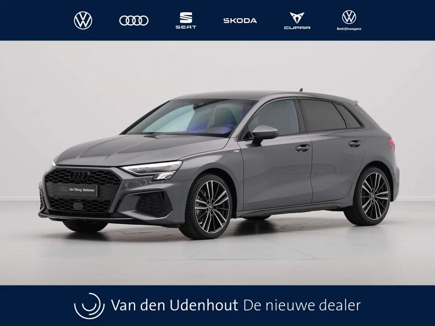 Audi A3 Sportback 30 TFSI S edition Navi Clima Verw. voors Grijs - 1