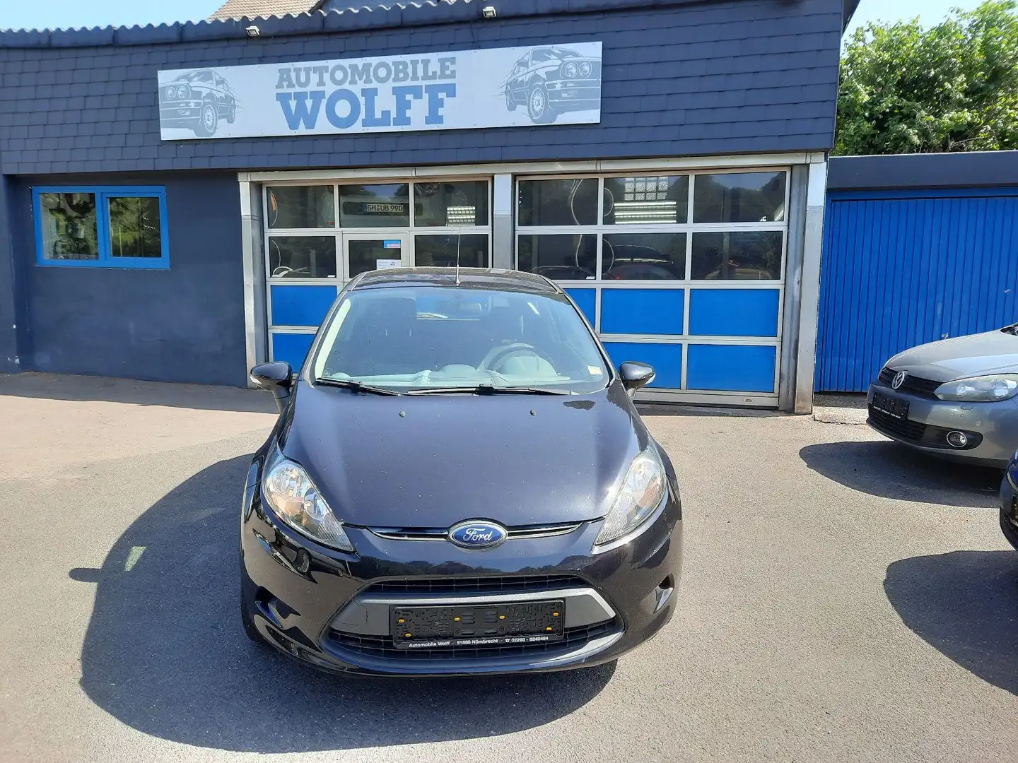 Ford Fiesta Trend Zwart - 1