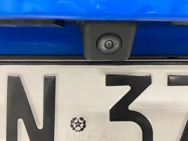 Peugeot 2008 view 13