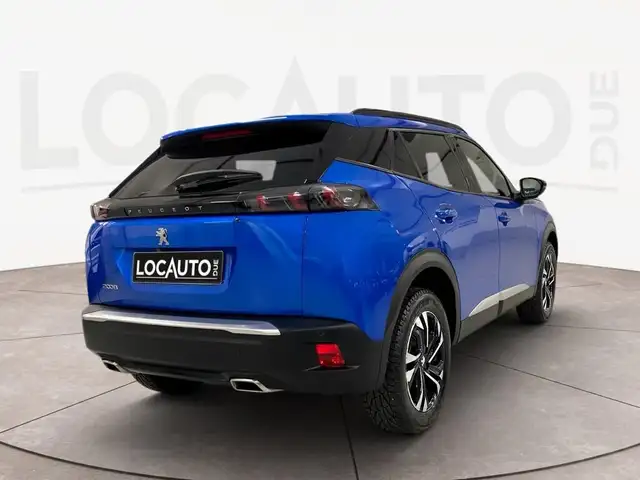 Peugeot 2008 view 4
