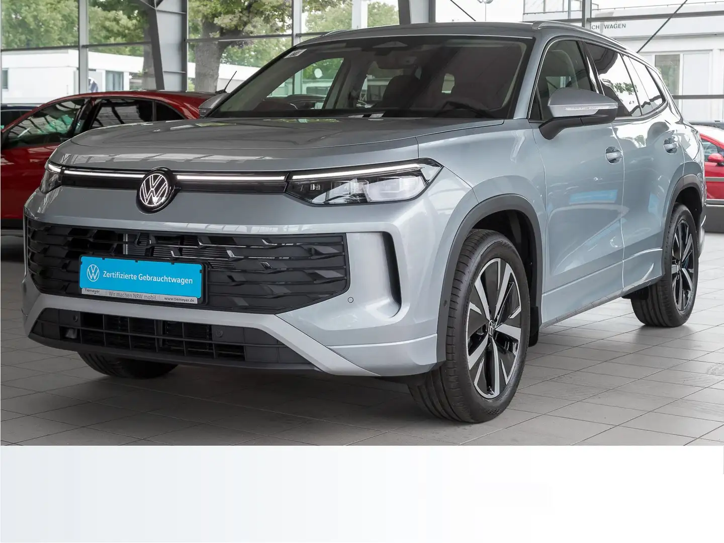 Volkswagen Tayron 1.5 eTSI DSG LIFE 7SITZE LM19 STHZG AHK Stříbrná - 2
