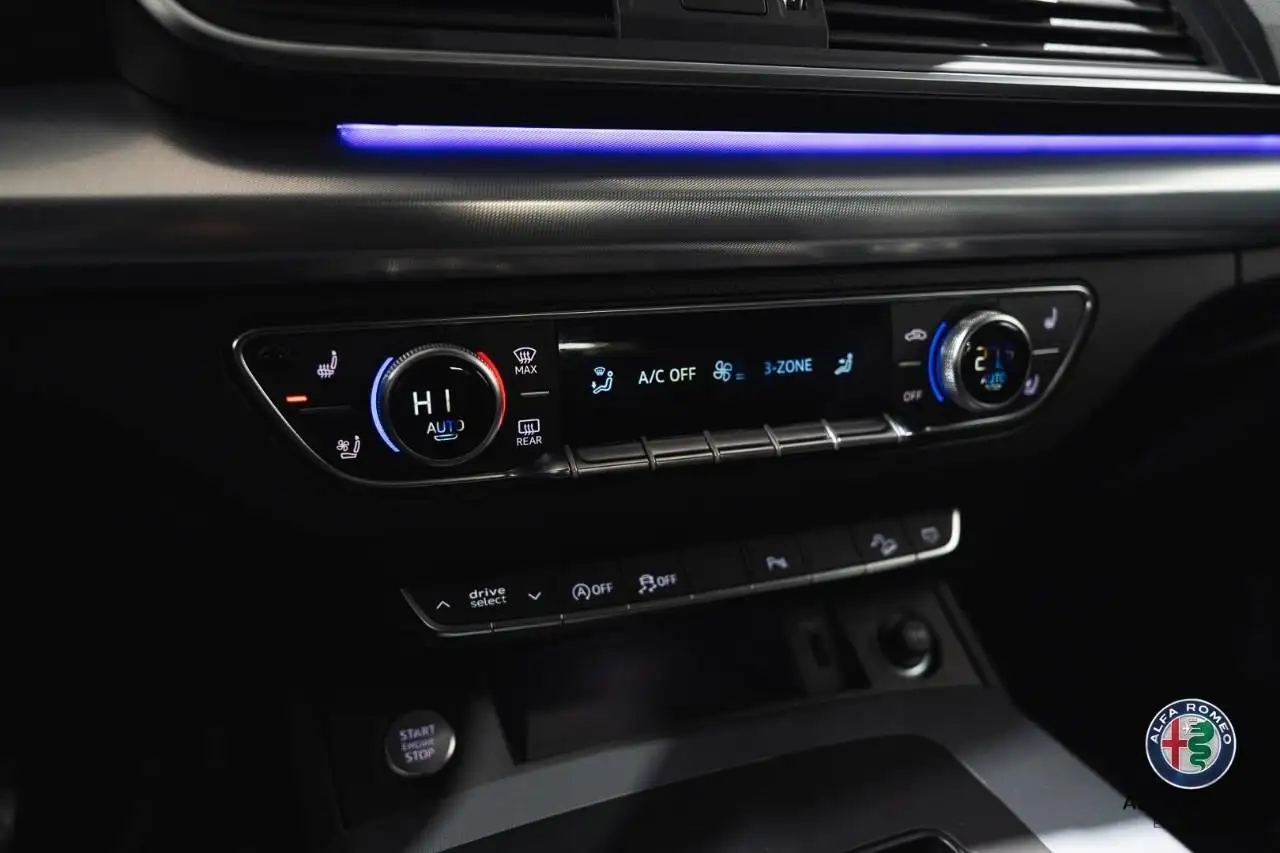 Audi Q5 снимка Audi Q5
