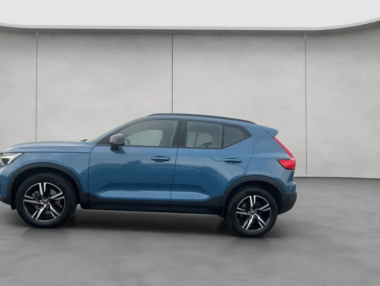 Volvo XC40 XC40 B4 B DKG Plus Dark Blauw - 2