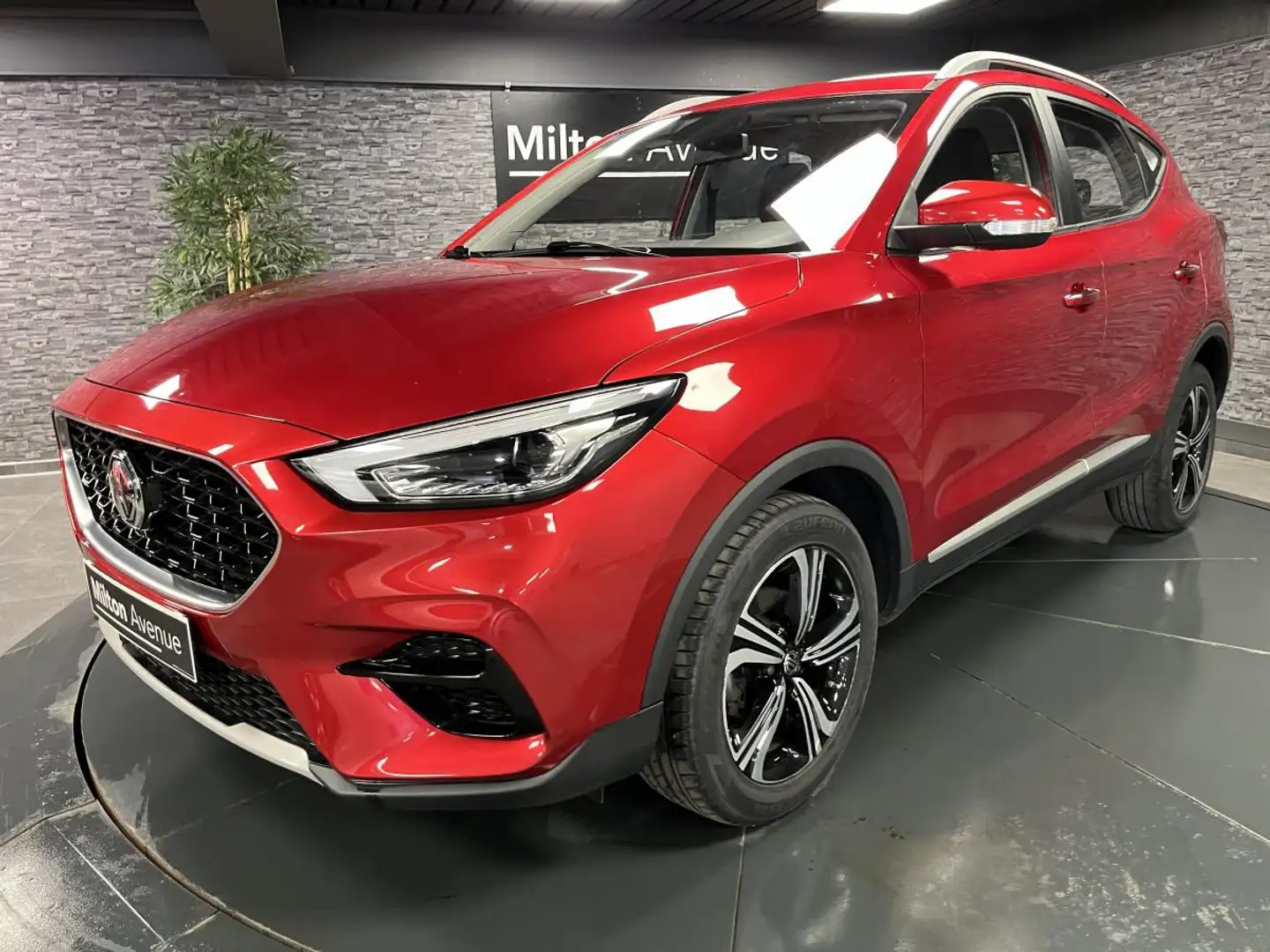 MG ZS 1.5L VTi  Tech - 106  Comfort Rouge - 1