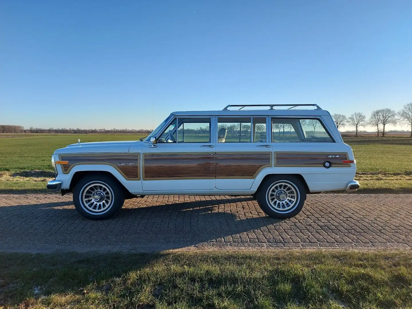 Jeep Wagoneer Grand Wagoneer Weiß - 2