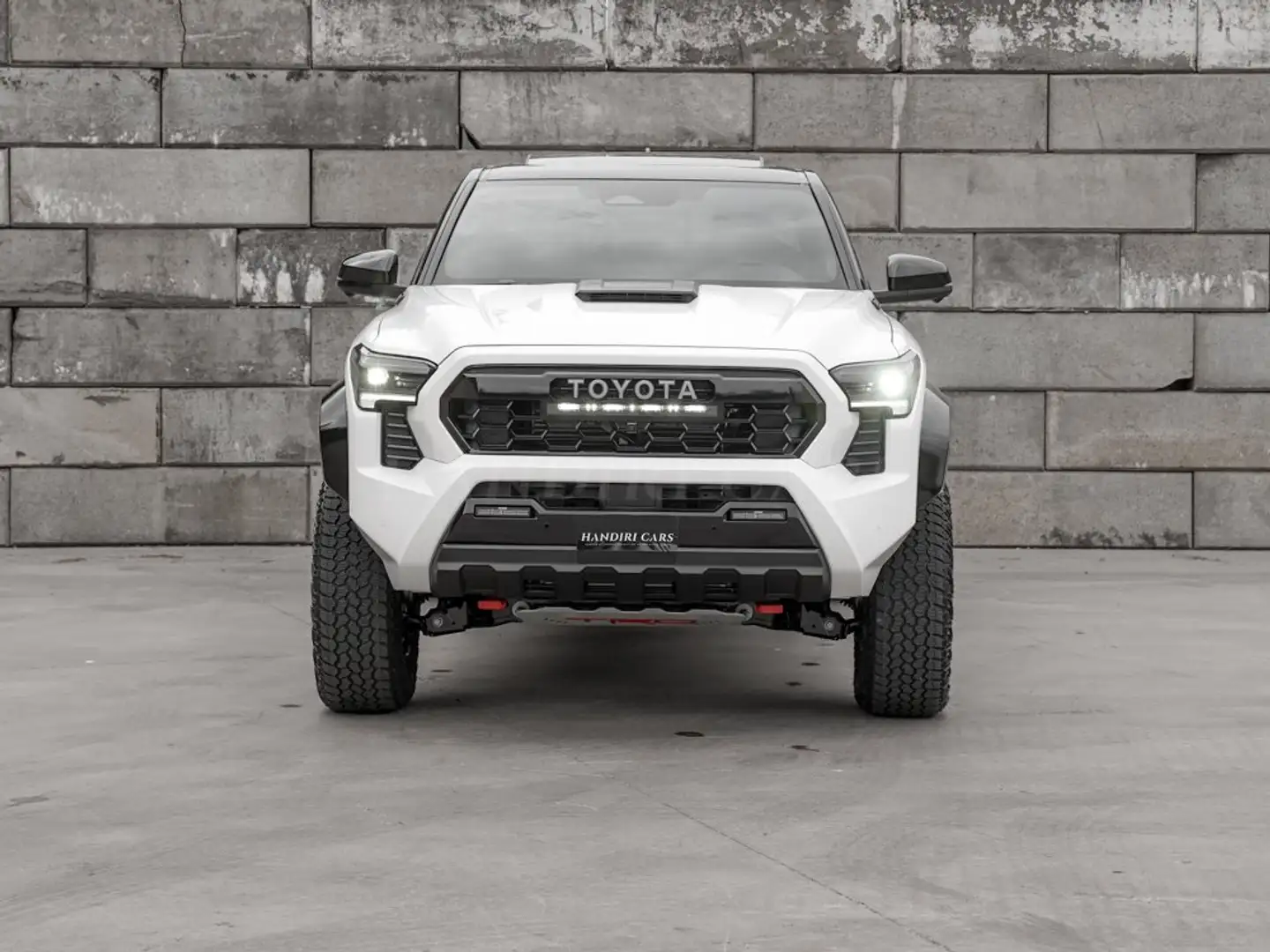 Toyota Tacoma 2025 TRD PRO 4x4 € 79500 +FOX®QS3 ADJUSTABLE White - 2