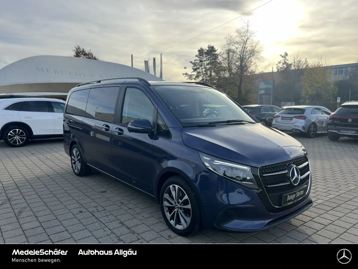 Mercedes-Benz V 220 V 220 d STYLE L NEUES MODELL EL TÜREN AHK 2,5TO Blau - 2