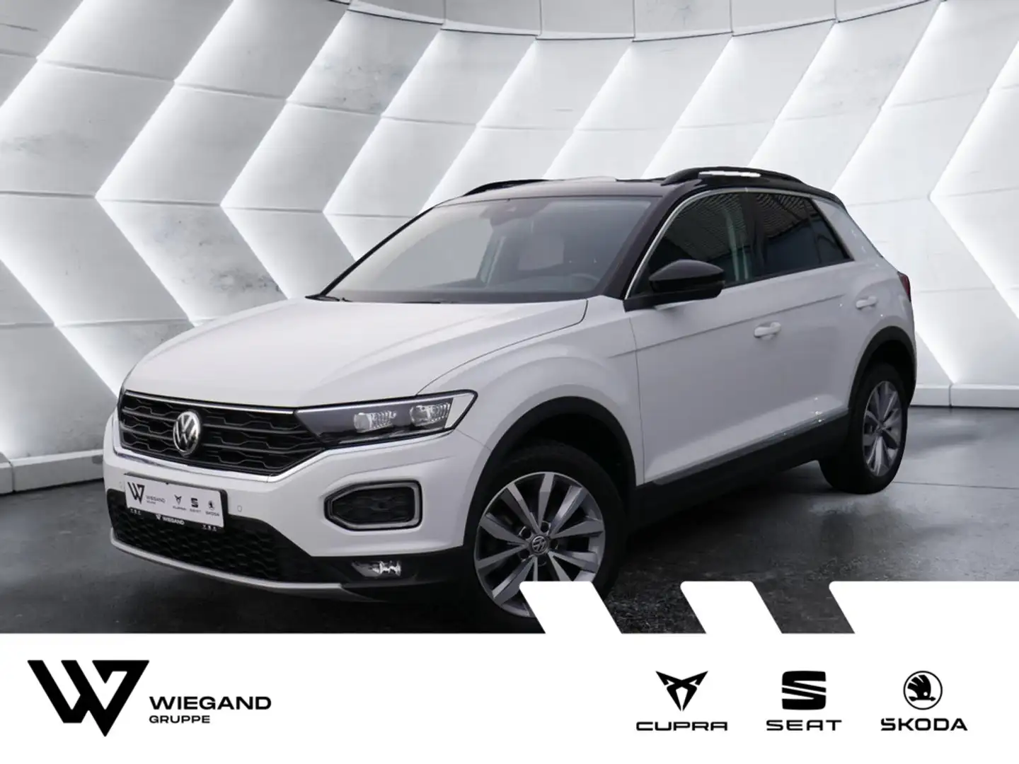 Volkswagen T-Roc 1.5 TSI Style DSG SHZ AHK ACC LED PANO Weiß - 1