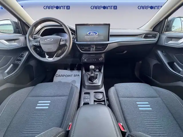 Ford Focus view 10